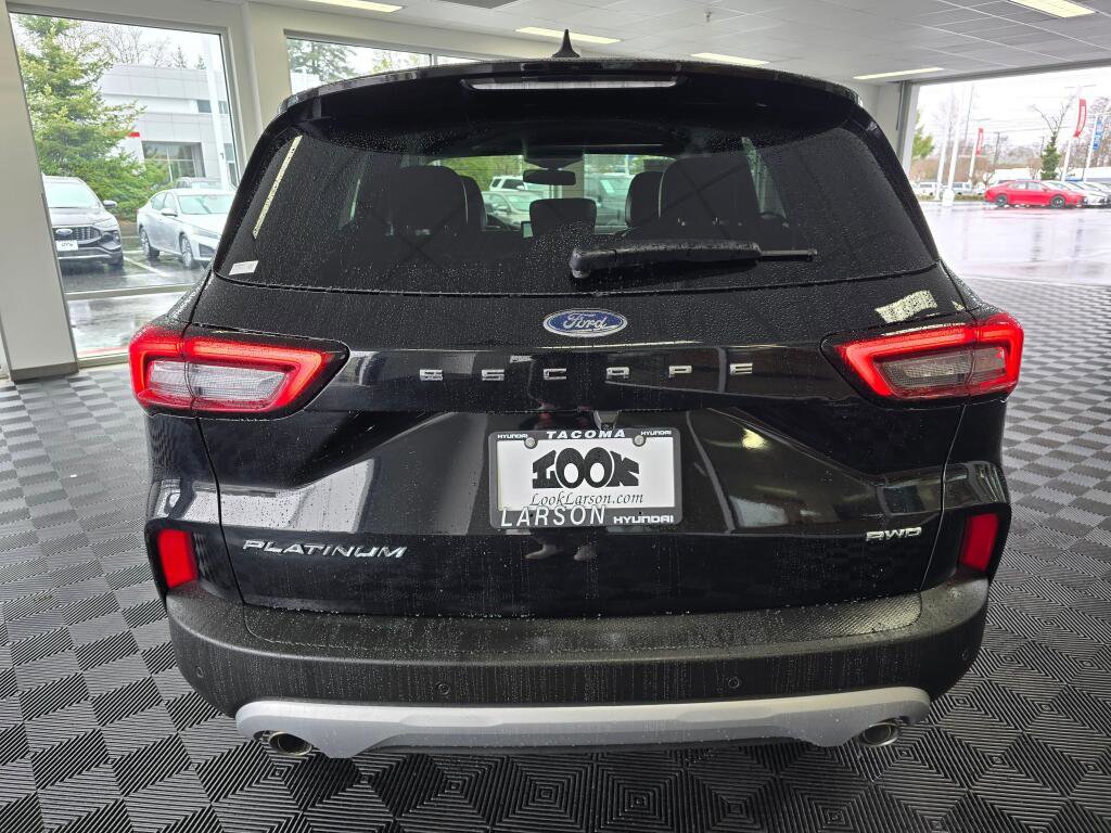 Used 2024 Ford Escape Platinum AWD/4WD image 4