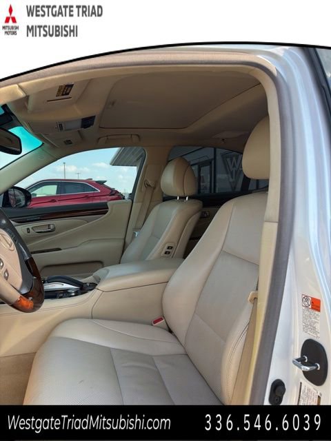 Used 2017 Lexus LS 460 w/ Comfort Package image 5