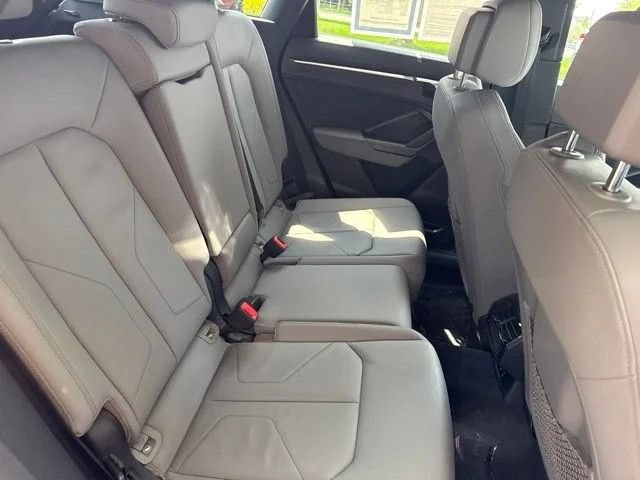 Used 2020 Audi Q3 2.0T Premium Plus w/ Premium Plus Package AWD/4WD image 15