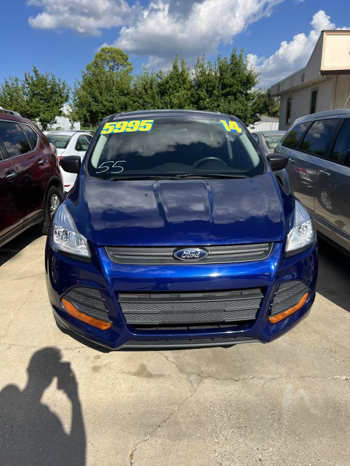 Used 2014 Ford Escape S FWD image 2