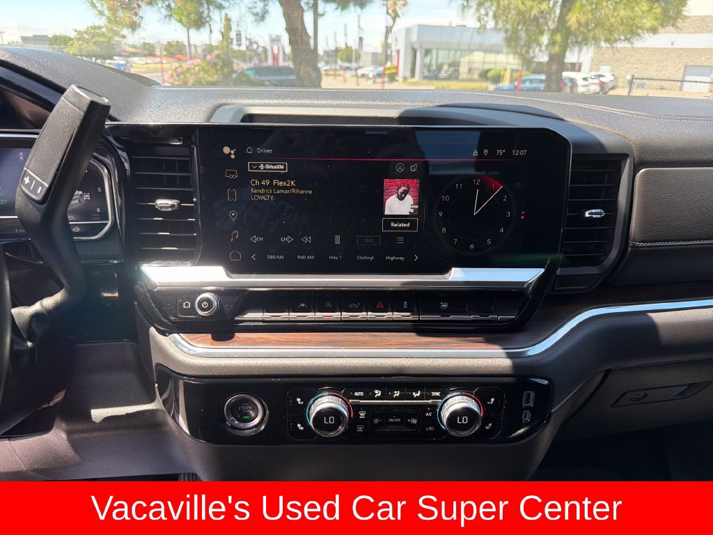 Used 2024 GMC Sierra 1500 SLT AWD/4WD image 17