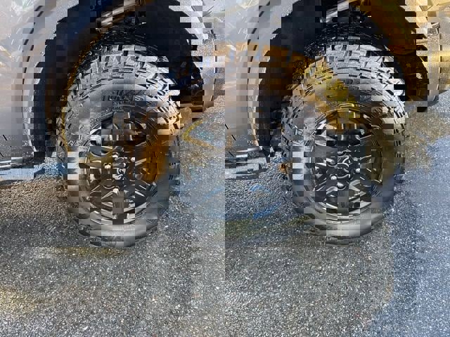 Used 2024 Ford Bronco Black Diamond image 11