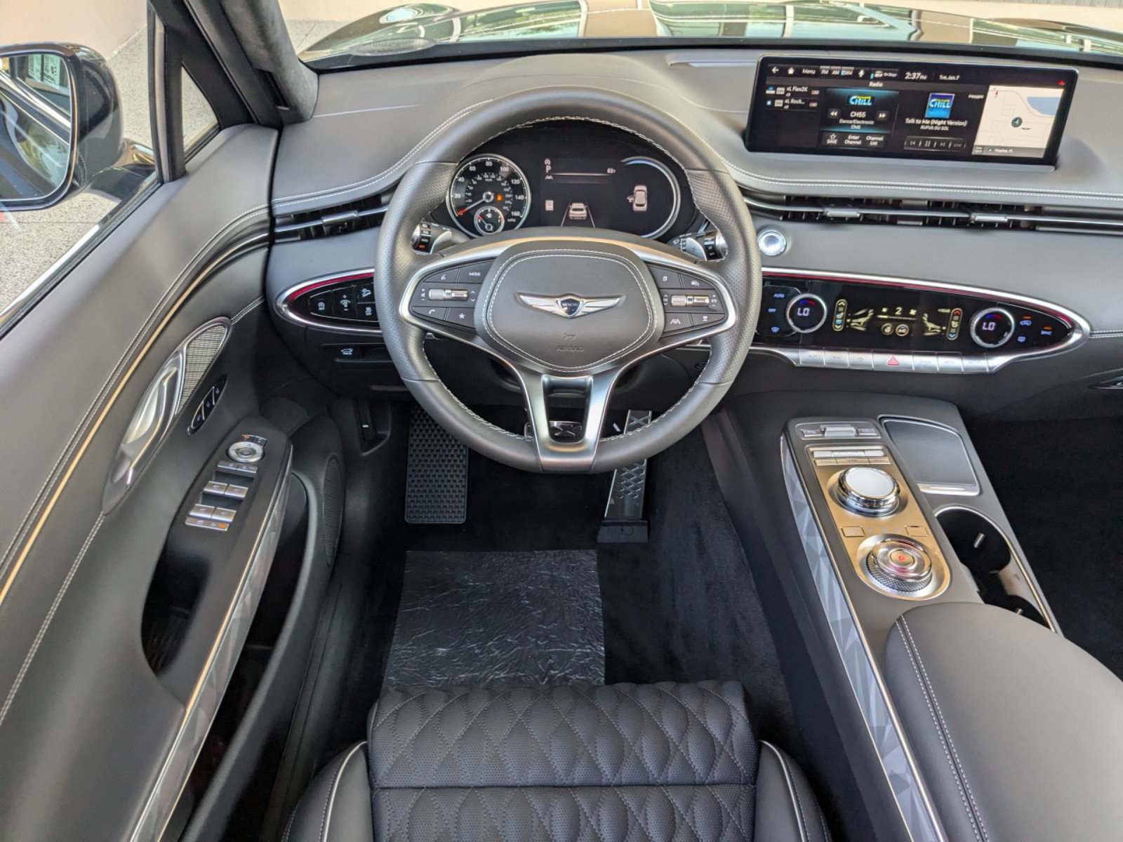 New 2025 Genesis GV70 3.5T Sport w/ Sport Advanced Package AWD/4WD image 11
