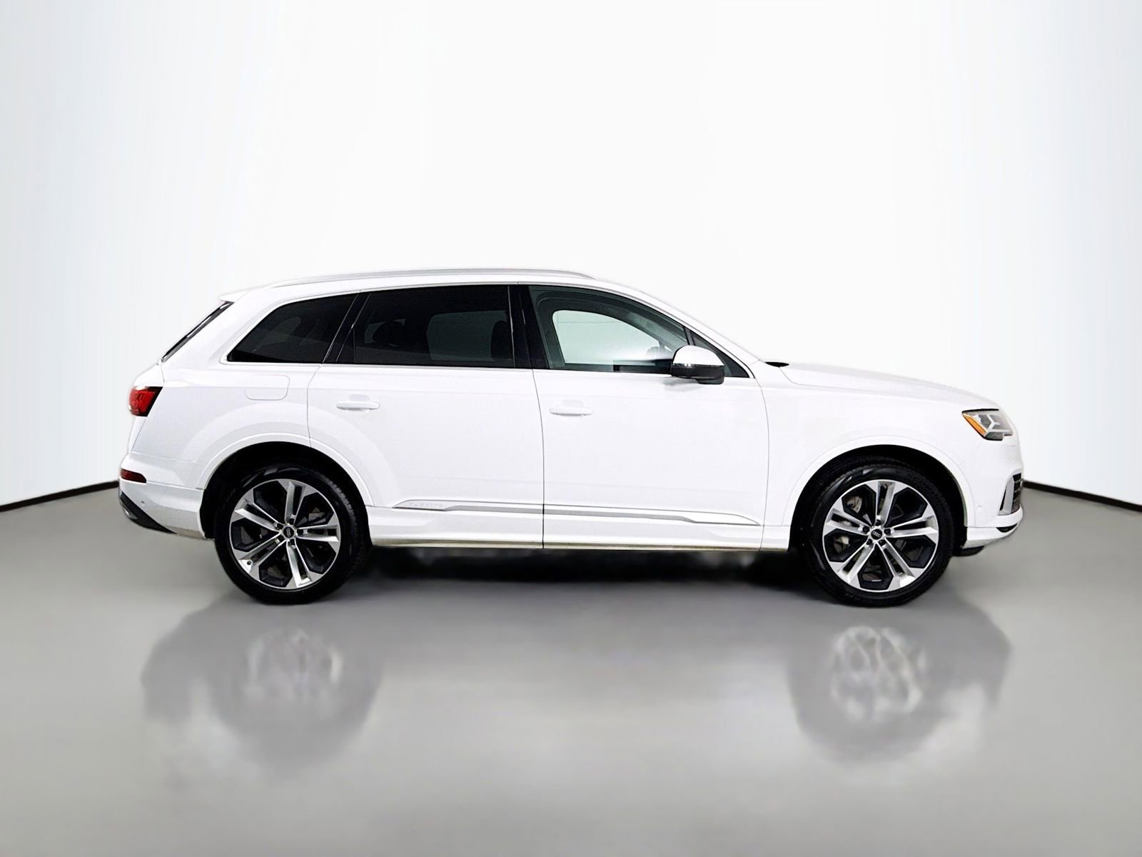 Used 2022 Audi Q7 3.0T Premium Plus image 8