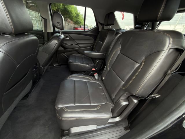Used 2020 Chevrolet Traverse RS FWD image 30