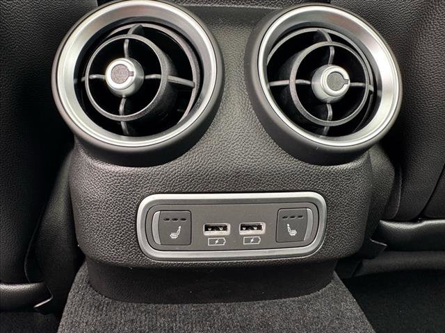 New 2025 Alfa Romeo Giulia AWD w/ Veloce Package AWD image 19