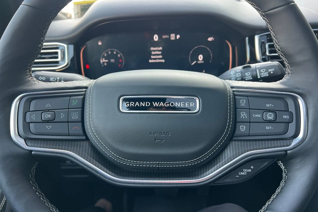New 2026 Jeep Grand Wagoneer L Summit w/ Premium Group III image 25