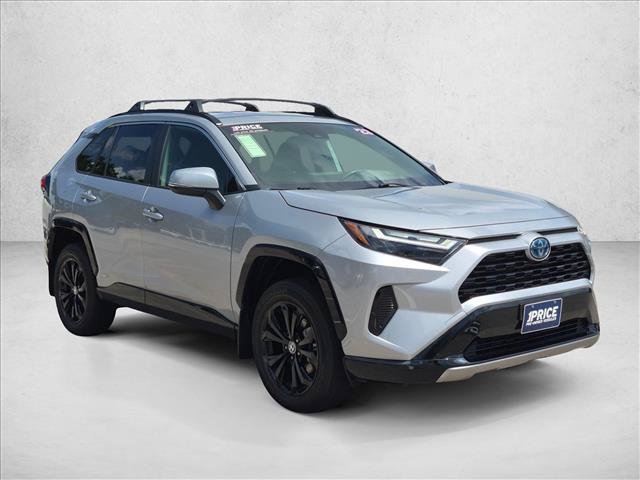 Used 2023 Toyota RAV4 SE AWD/4WD image 3