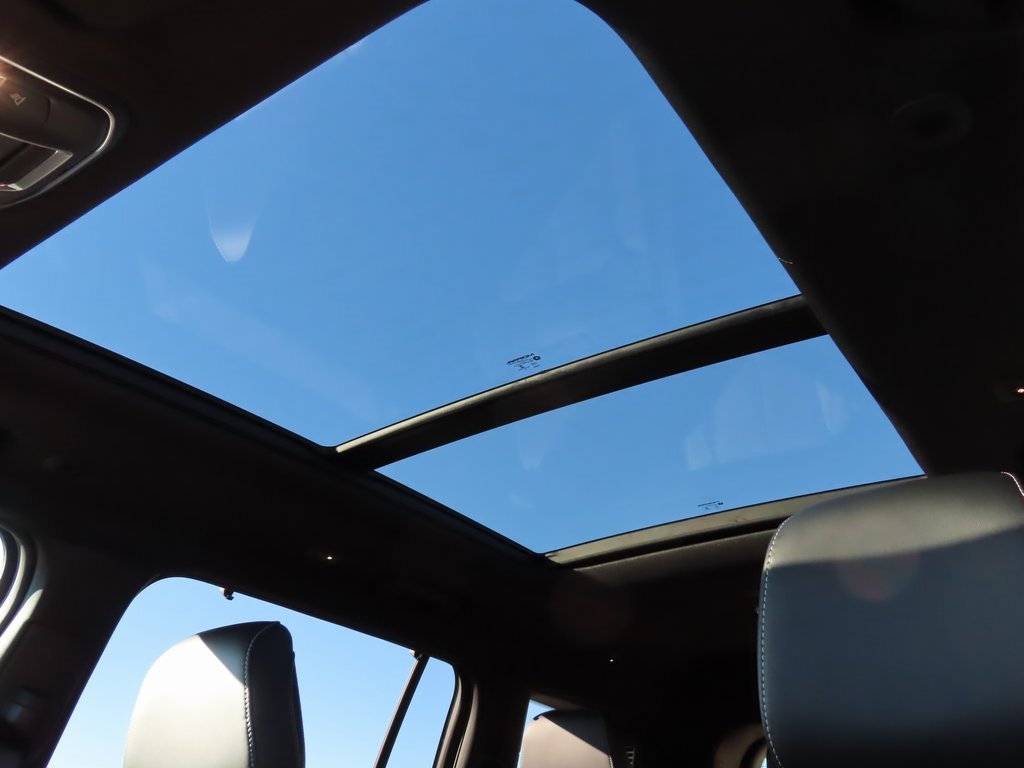 New 2025 Jeep Grand Cherokee L Limited image 7