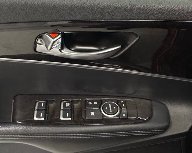 Used 2017 Kia Sorento LX image 21