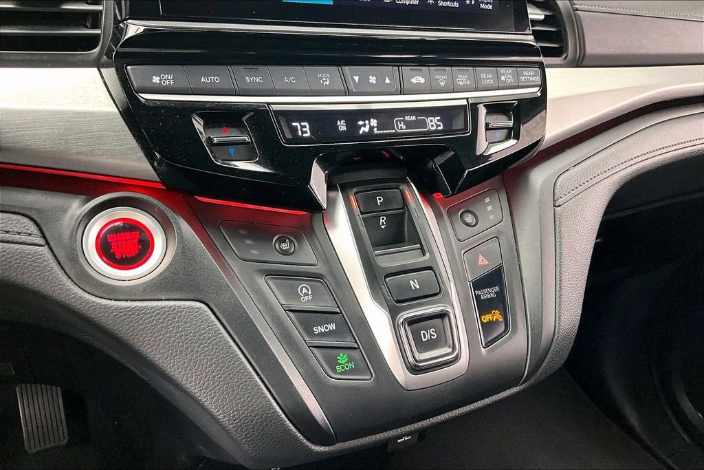 Used 2025 Honda Odyssey Sport-L image 32