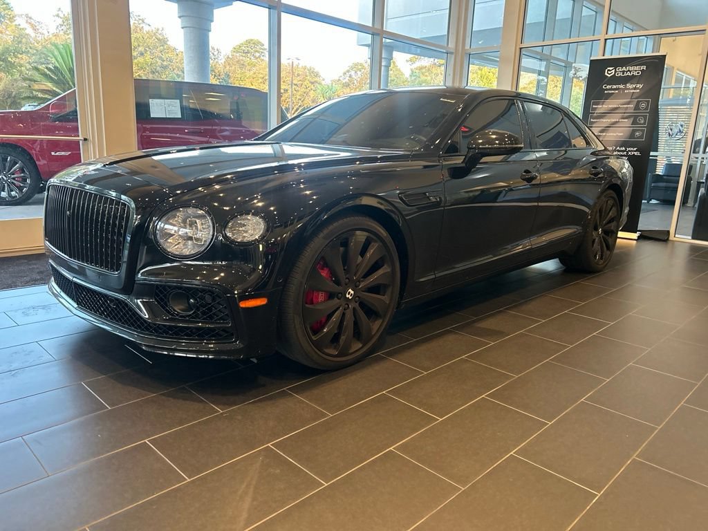 Used 2022 Bentley Flying Spur V8