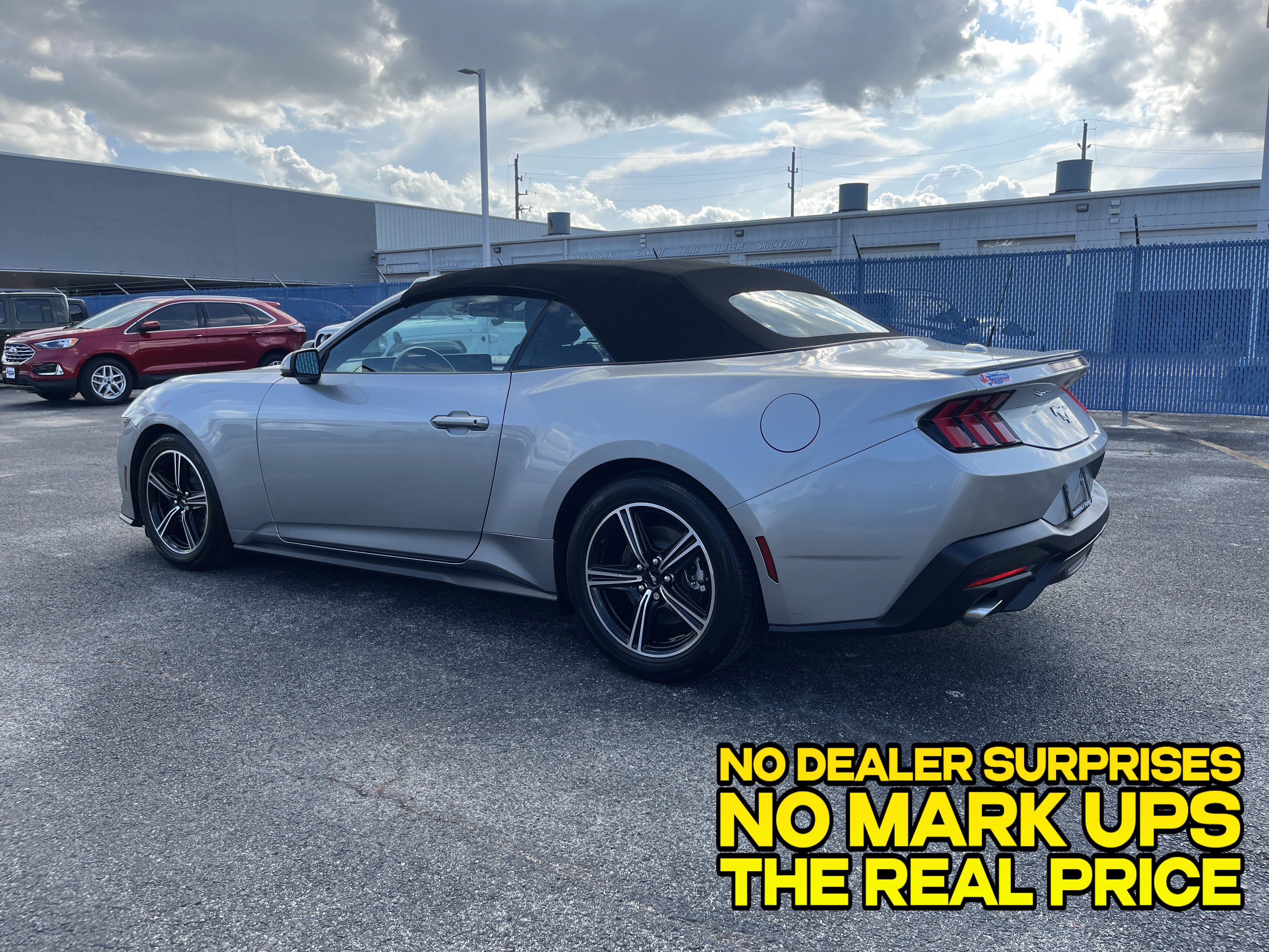 Used 2025 Ford Mustang Premium RWD image 5