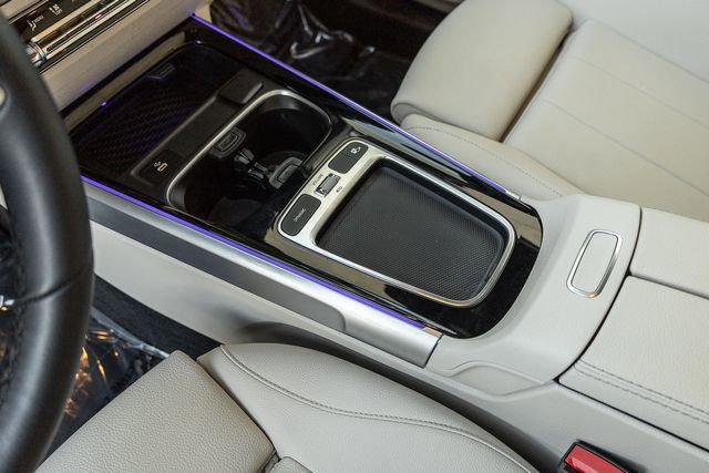 Used 2025 Mercedes-Benz GLB 250 image 10
