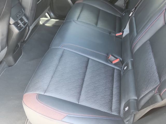 Used 2025 Chevrolet Equinox RS w/ Safety and Technology Package AWD/4WD image 10
