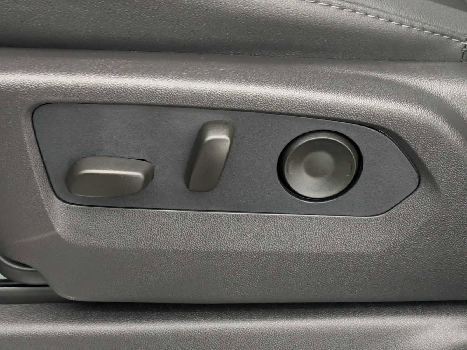 New 2026 Chevrolet Silverado 2500 LTZ w/ Z71 Chrome Sport Edition image 21