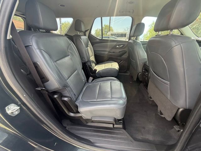 Used 2021 Chevrolet Traverse LT w/ LT Premium Package FWD image 16