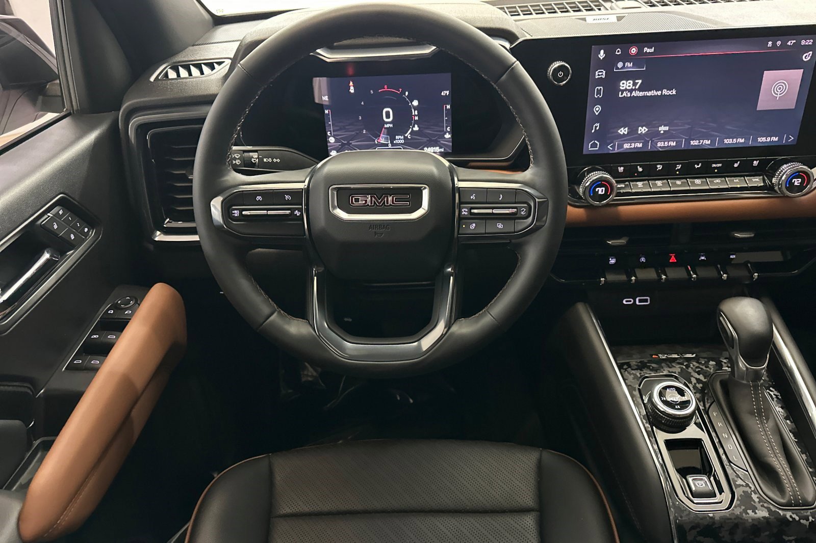 Used 2023 GMC Canyon AT4 w/ AT4 Premium Package image 27