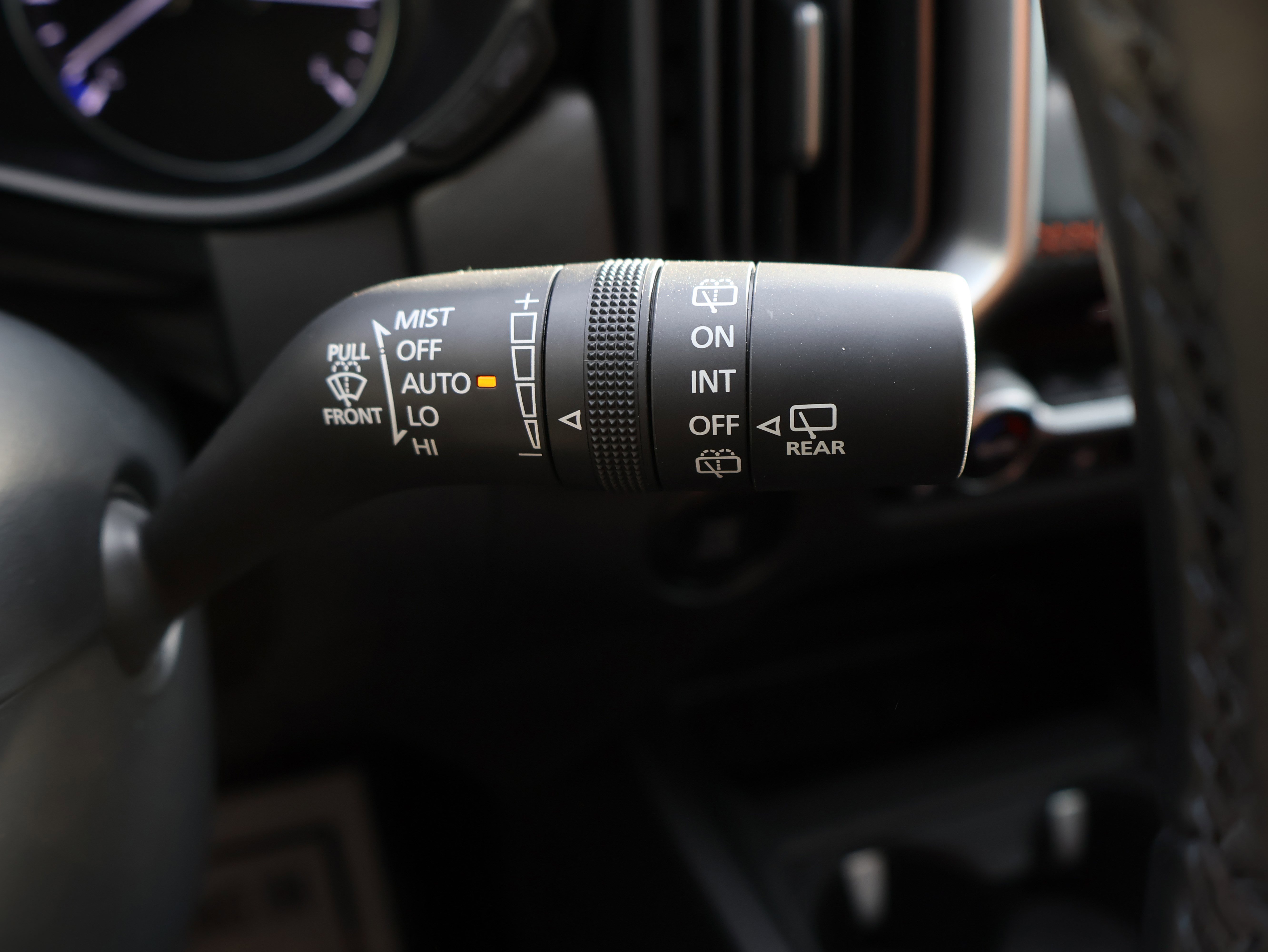 Certified 2025 MAZDA CX-50 Meridian Edition w/ Weather Package image 37