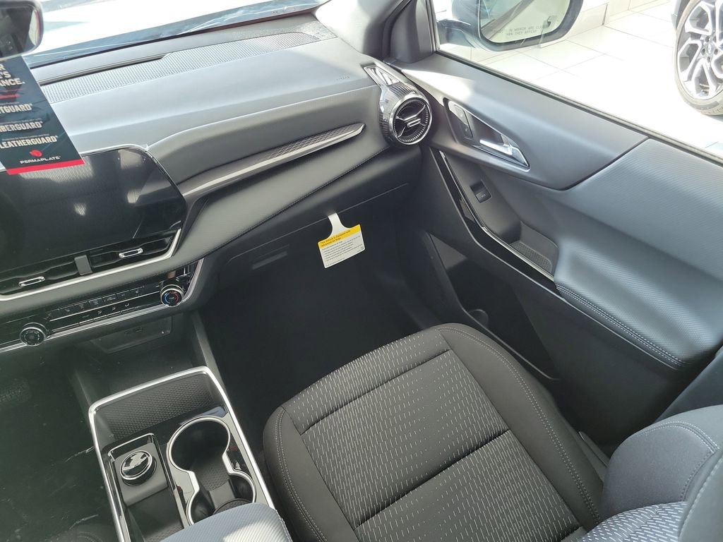 New 2026 Chevrolet Equinox LT w/ Safety and Technology Package image 13