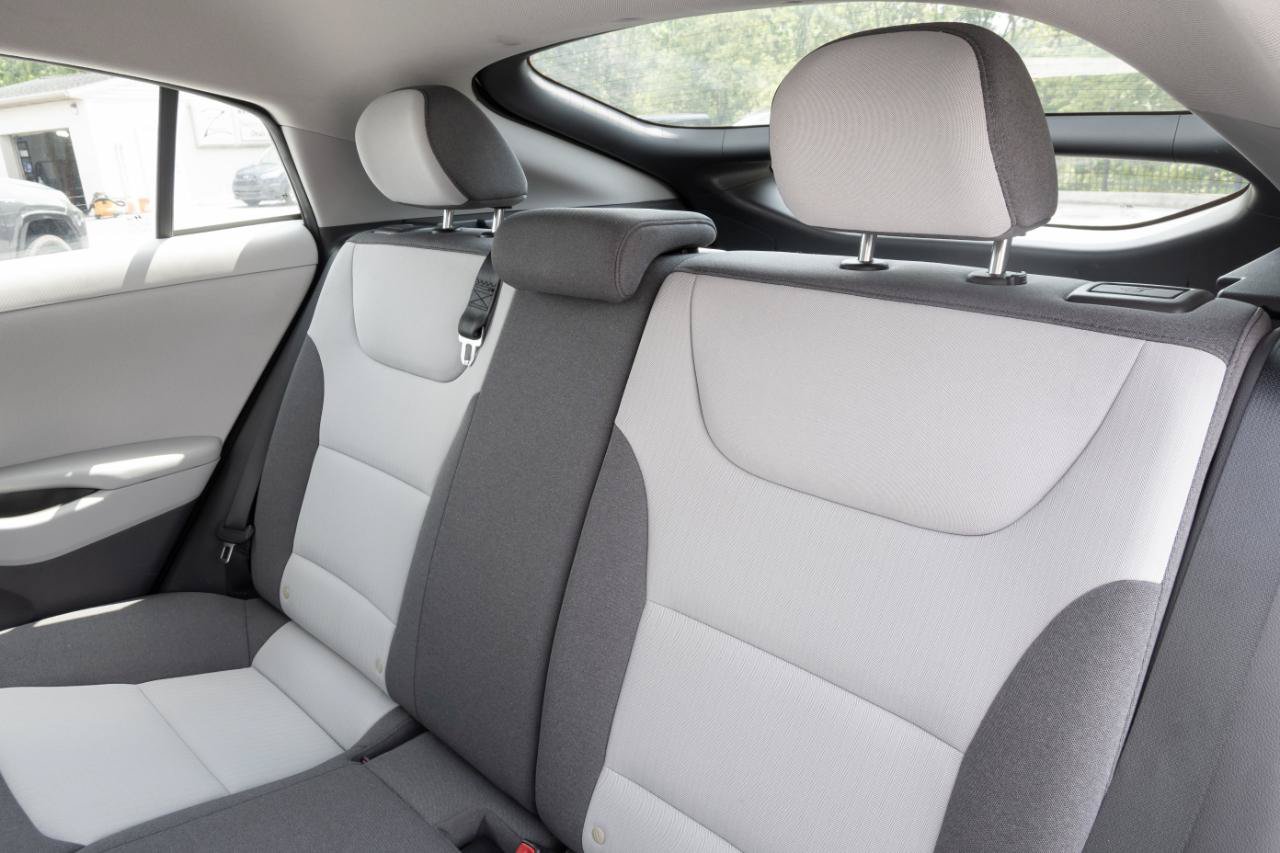 Used 2020 Hyundai Ioniq Blue FWD image 17