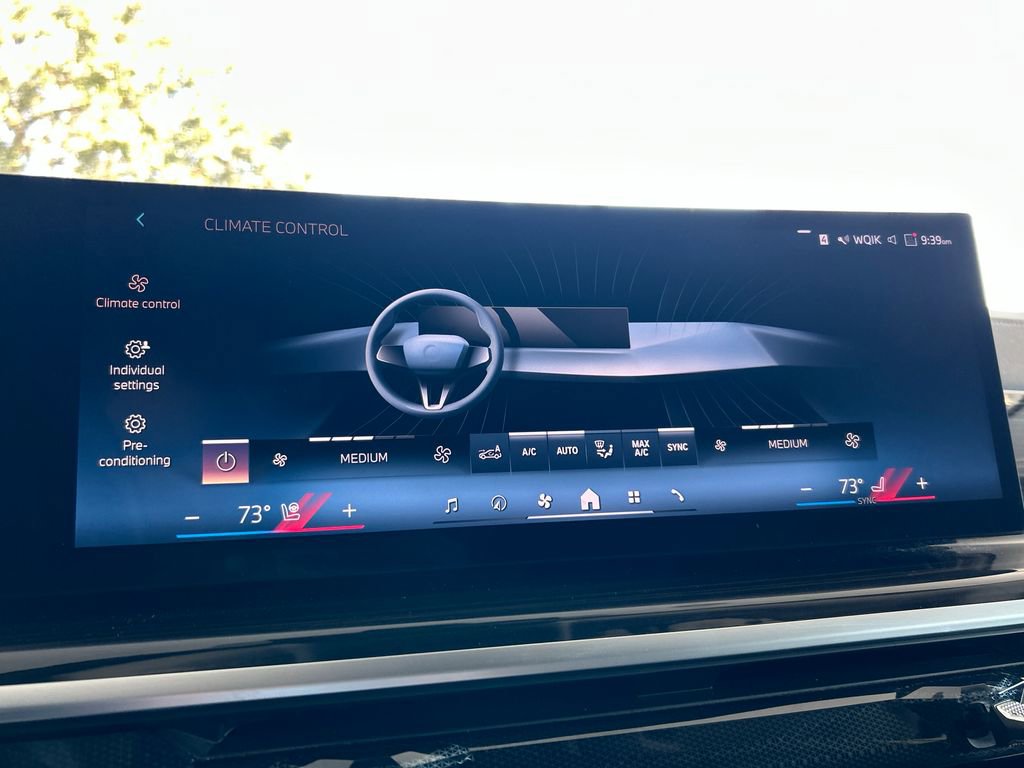 Used 2025 BMW X7 xDrive40i image 33