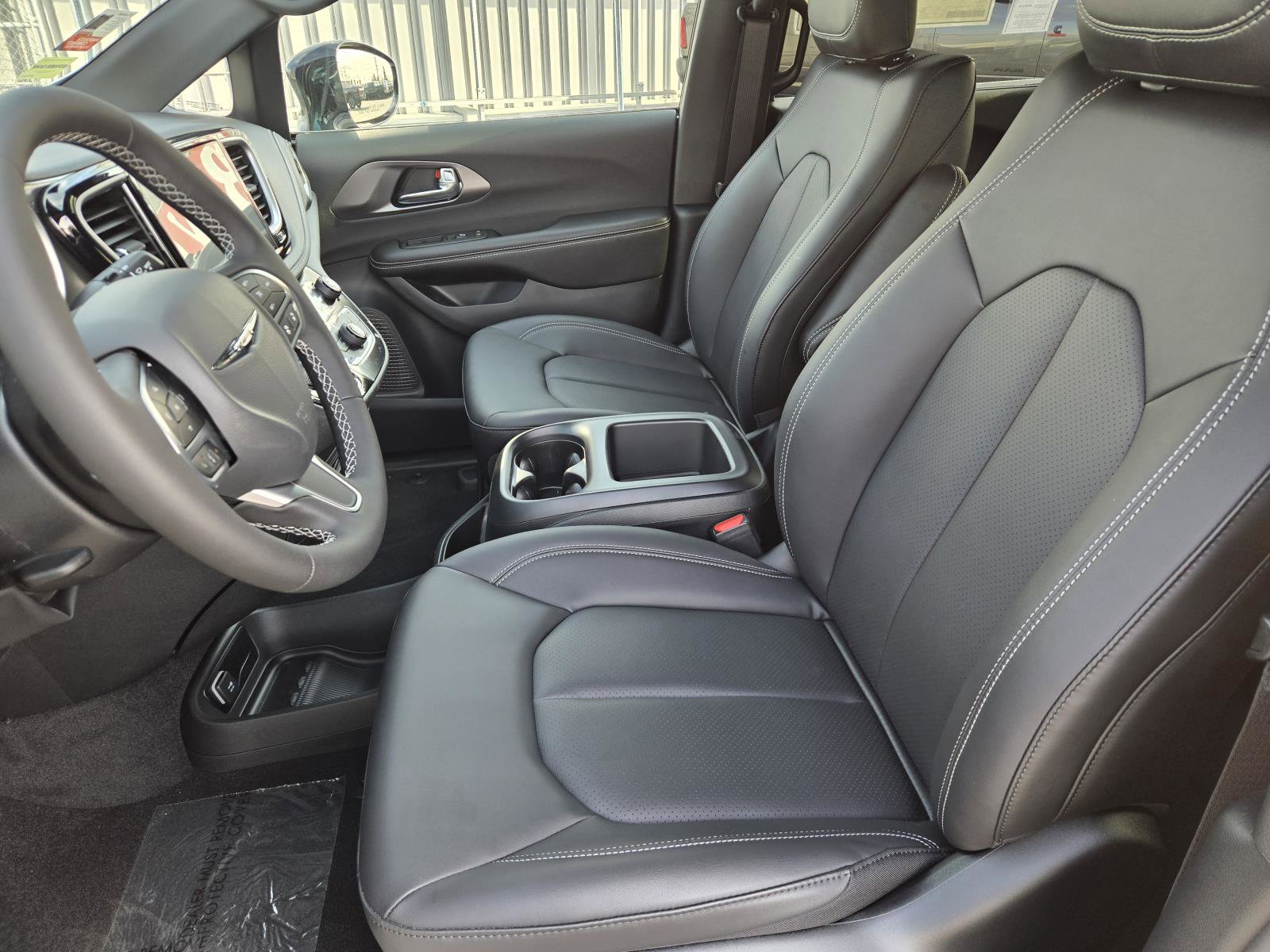 New 2026 Chrysler Pacifica Select image 24