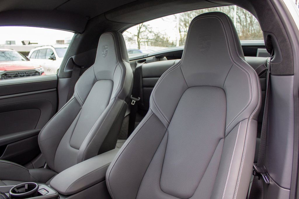 Used 2024 Porsche 911 Targa 4S w/ Premium Package image 12