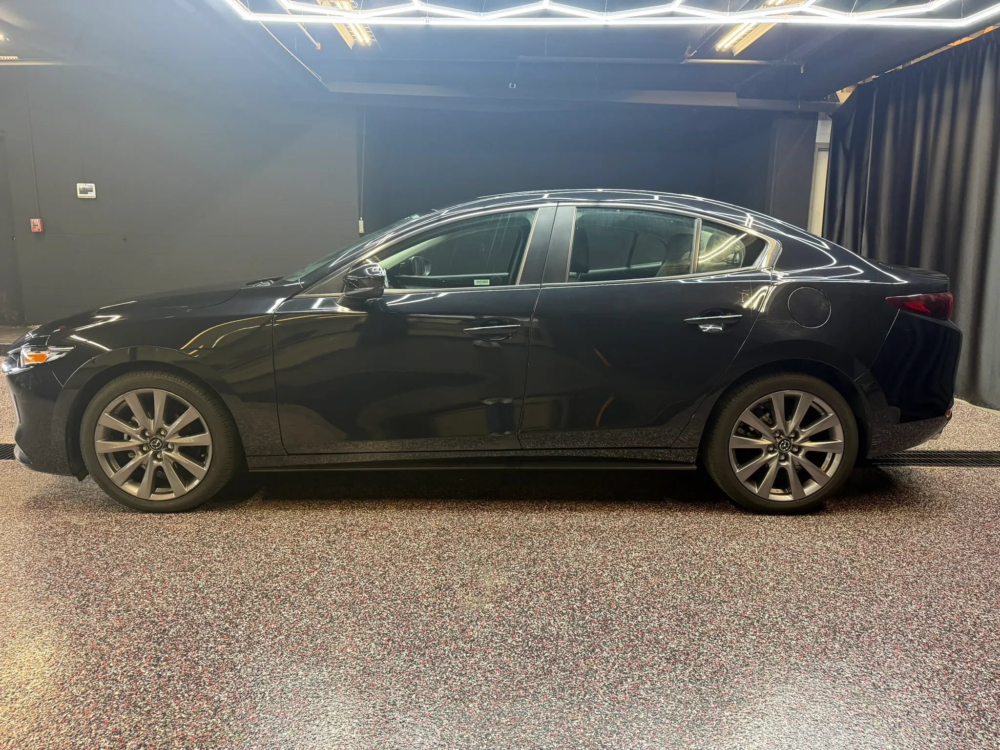 Used 2025 MAZDA MAZDA3 s FWD image 4