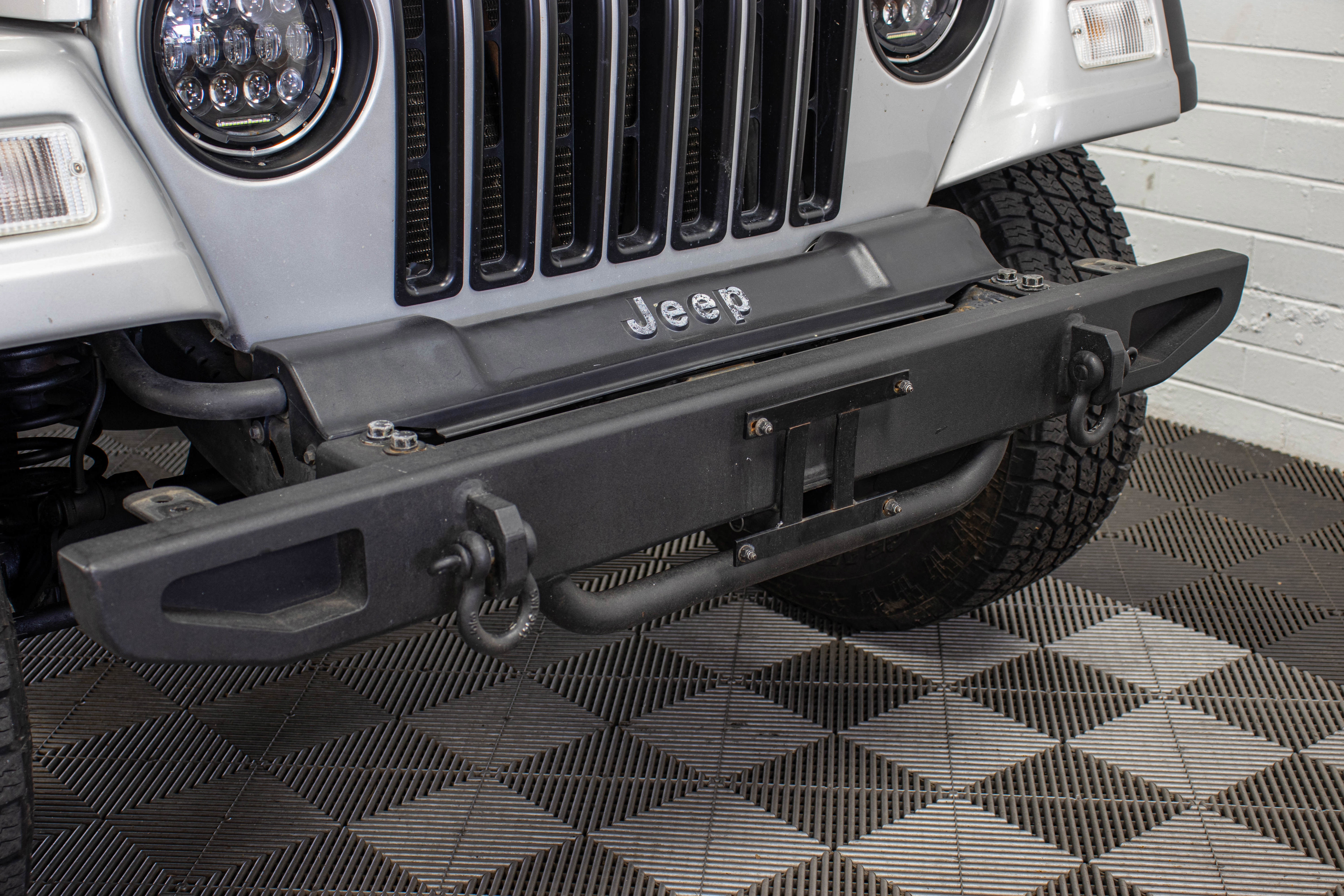 Used 2005 Jeep Wrangler X w/ Tire & Wheel Group (Ecco) AWD/4WD image 12