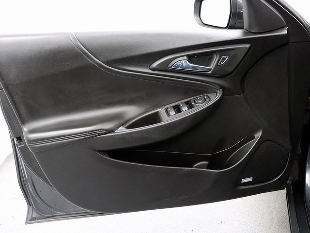 Used 2016 Chevrolet Malibu LT w/ Leather Package image 23