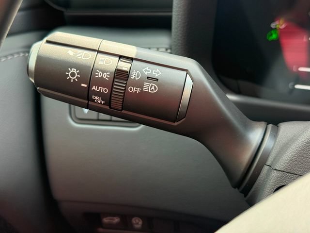 New 2026 Lexus LX 600 4WD w/ Luxury Package image 18