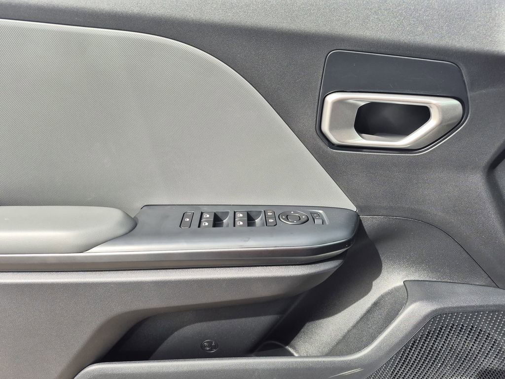 New 2026 Kia K4 LXS image 6