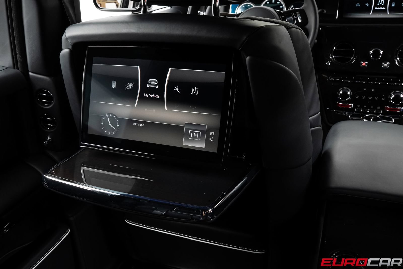 Used 2024 Rolls-Royce Phantom Sedan w/ The Phantom Package RWD image 26