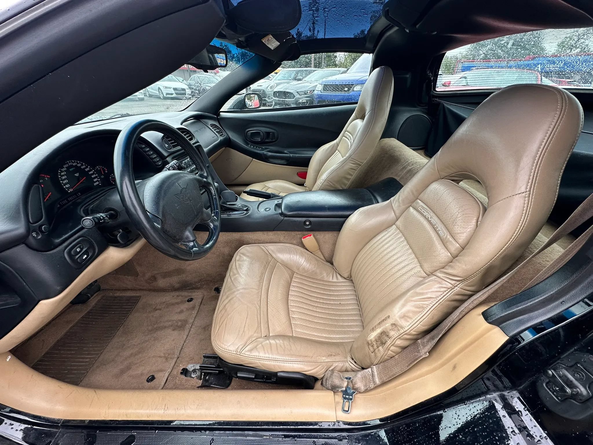 Used 2004 Chevrolet Corvette Coupe RWD image 9