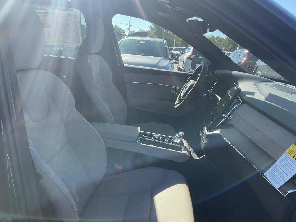 New 2027 Volvo XC90 B6 Plus AWD/4WD image 19