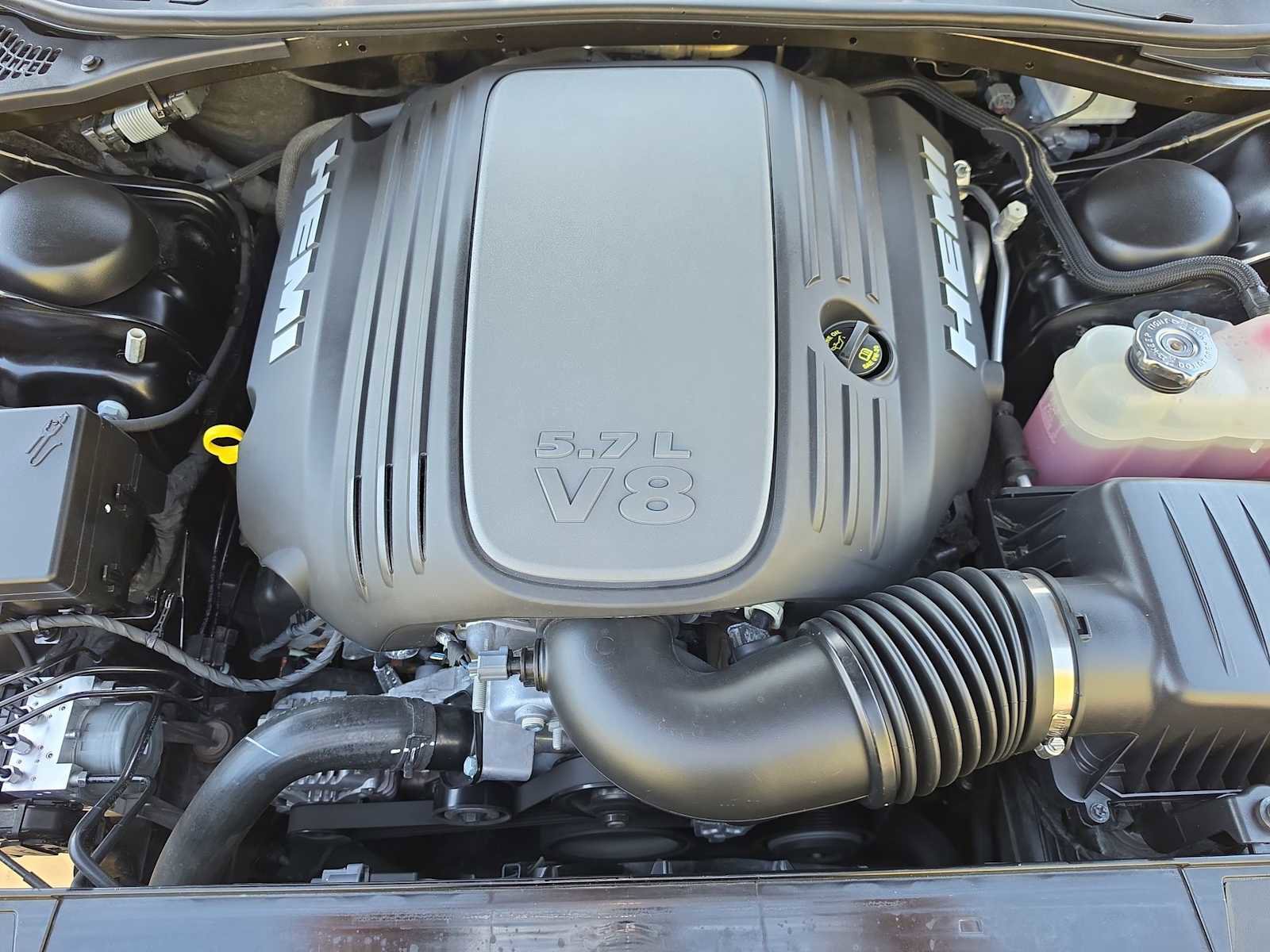 Used 2022 Dodge Challenger R/T RWD image 13
