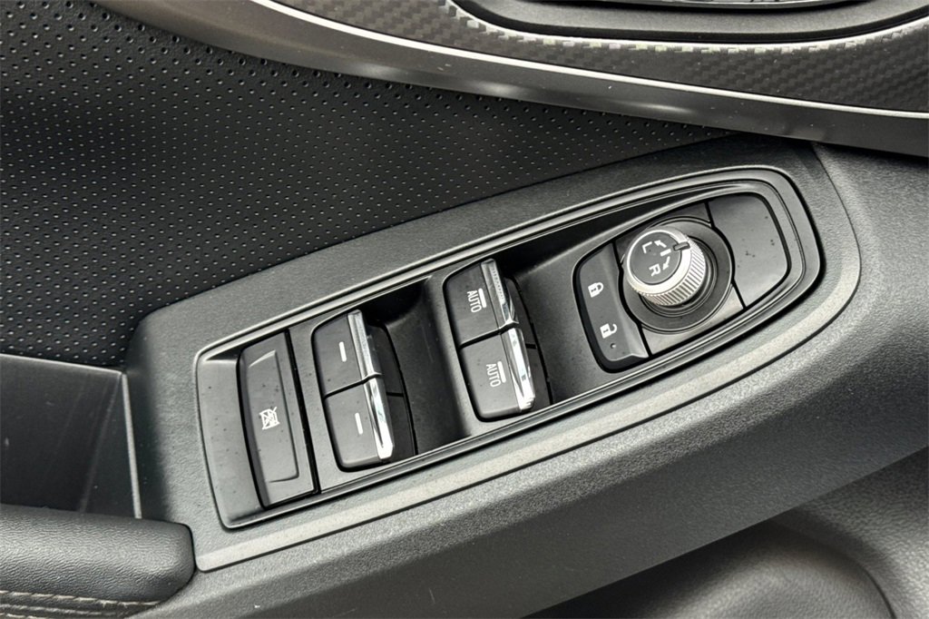 Used 2023 Subaru Impreza 2.0i Limited w/ Popular Package #3 image 12