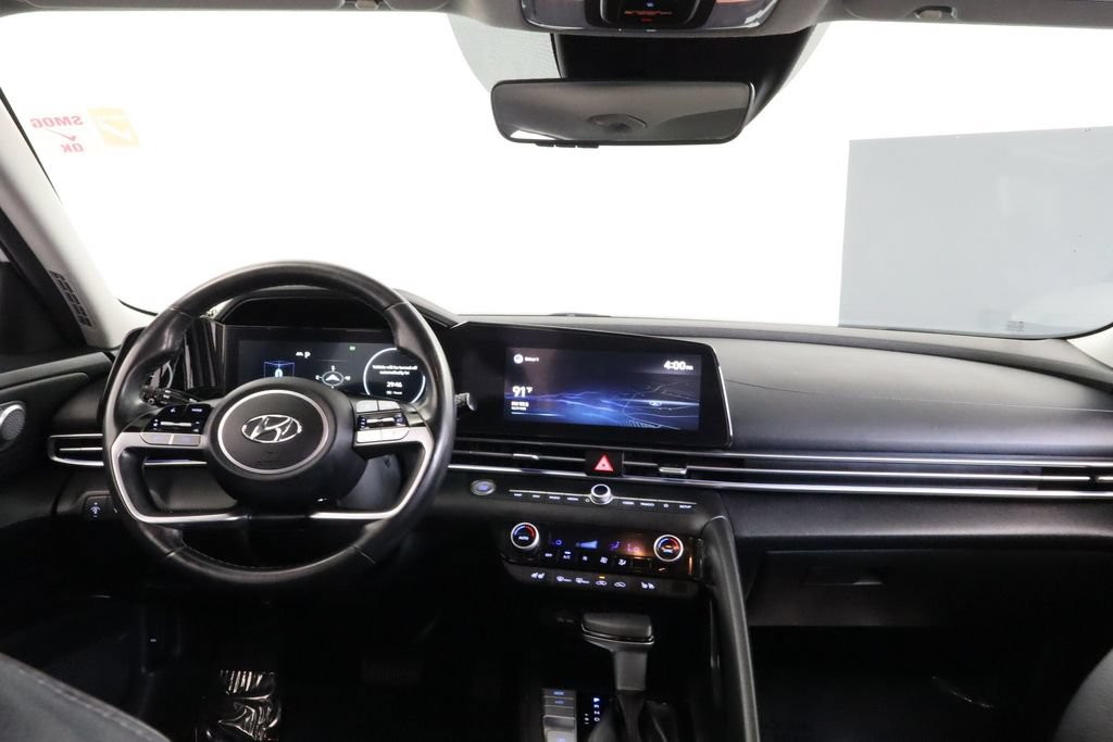 Used 2021 Hyundai Elantra Limited FWD image 26