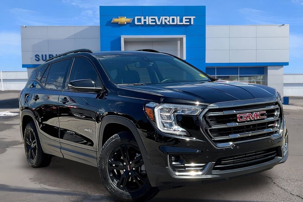 Used 2024 GMC Terrain AT4 w/ Tech Package AWD/4WD image 10