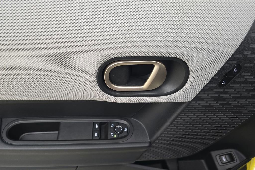 Certified 2025 MINI Cooper S image 14