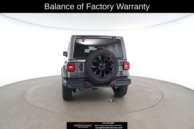 Used 2025 Jeep Wrangler Unlimited Sahara w/ Safety Group image 14