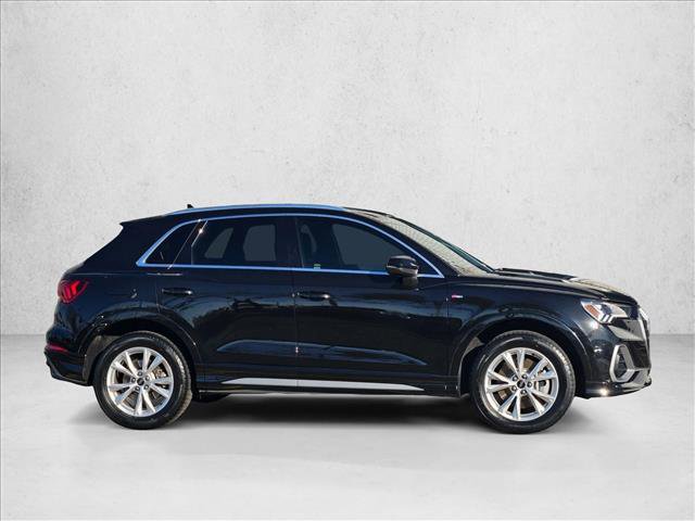 Used 2023 Audi Q3 2.0T Premium Plus w/ Premium Plus Package video 4