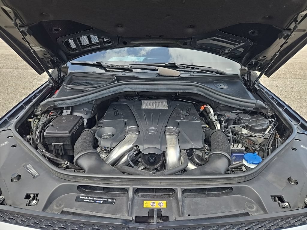 Used 2017 Mercedes-Benz GLS 550 4MATIC image 27