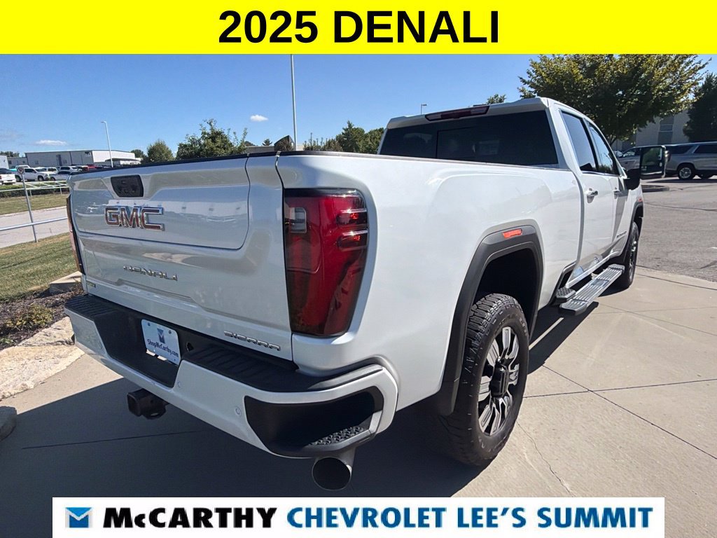 Used 2025 GMC Sierra 3500 Denali AWD/4WD image 14