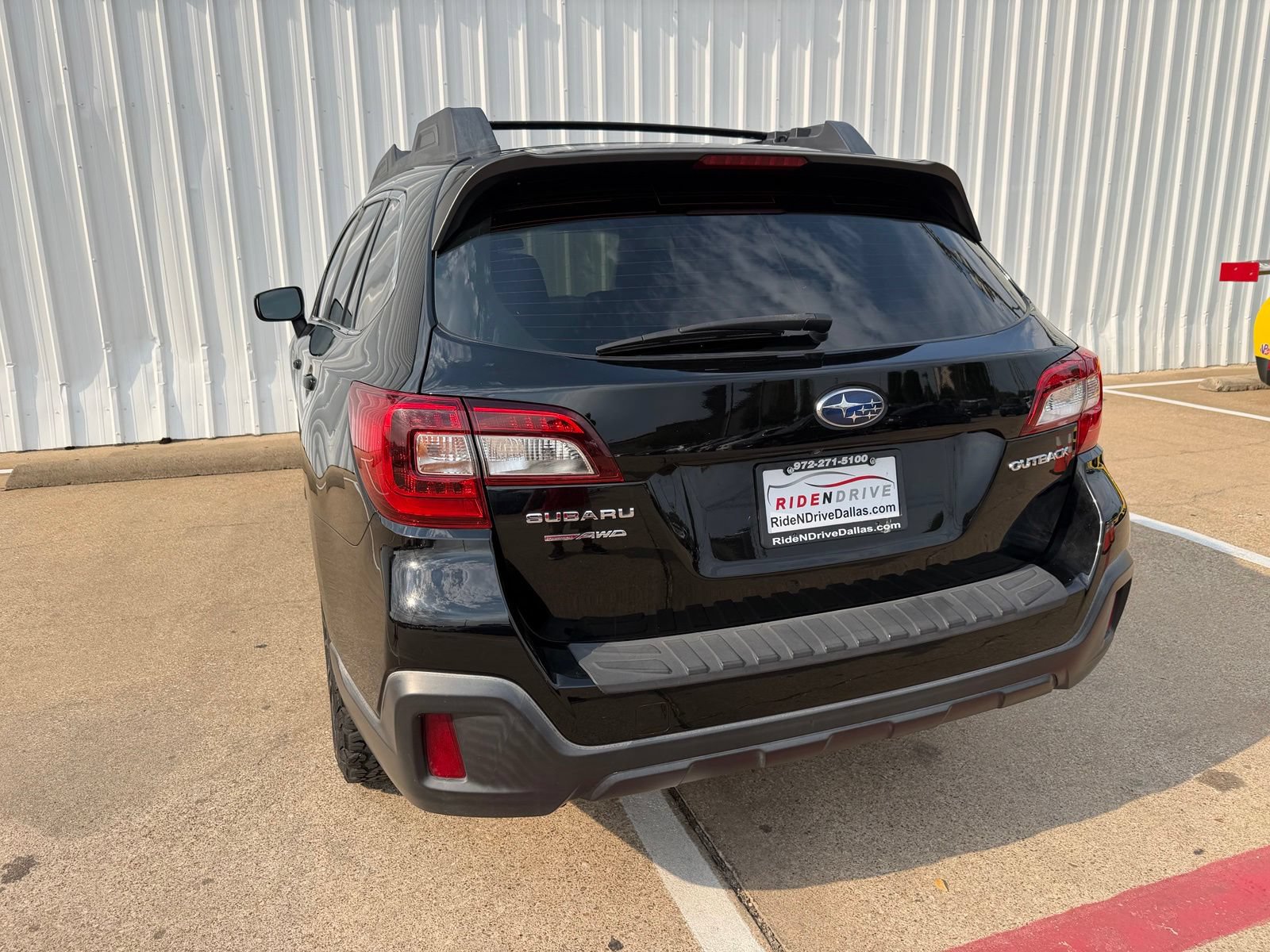 Used 2018 Subaru Outback 2.5i AWD/4WD image 5