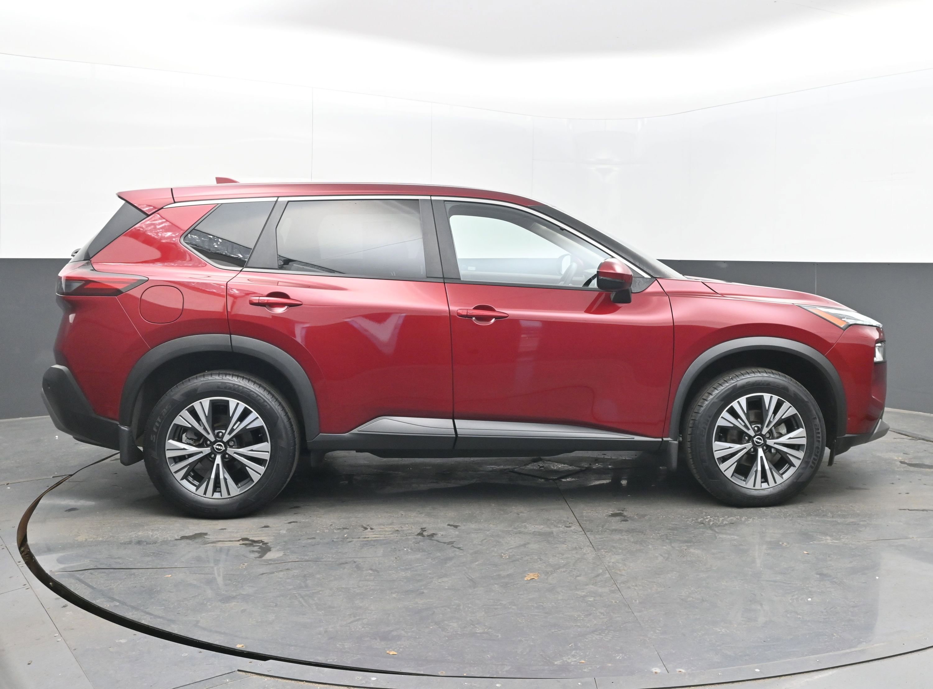 Certified 2023 Nissan Rogue SV image 8