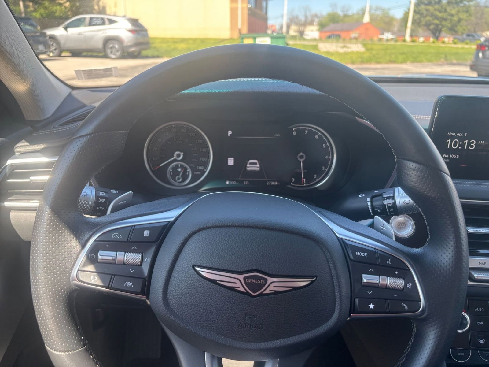 Used 2025 Genesis G70 2.5T image 34