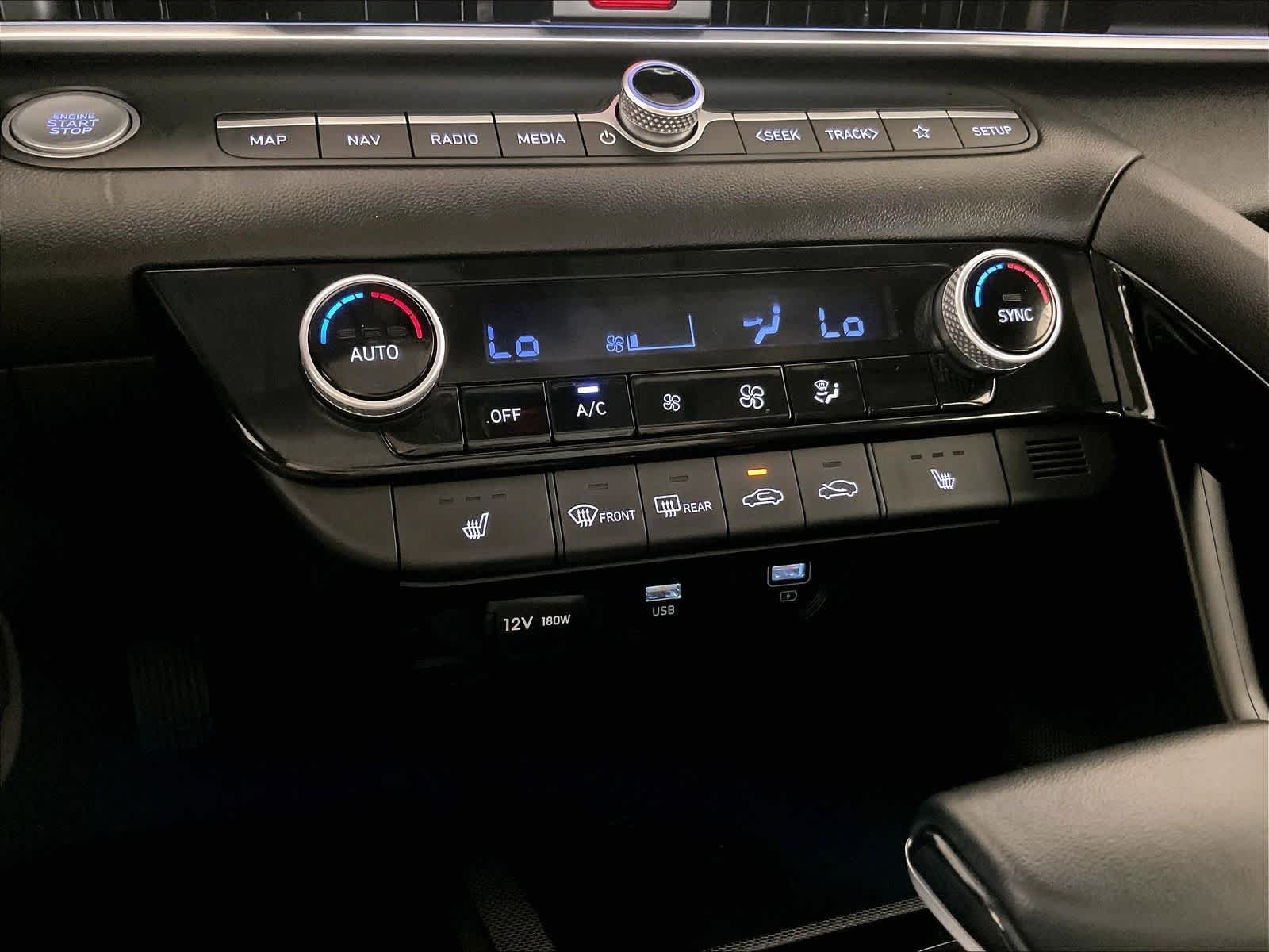 Certified 2023 Hyundai Elantra Limited FWD image 26