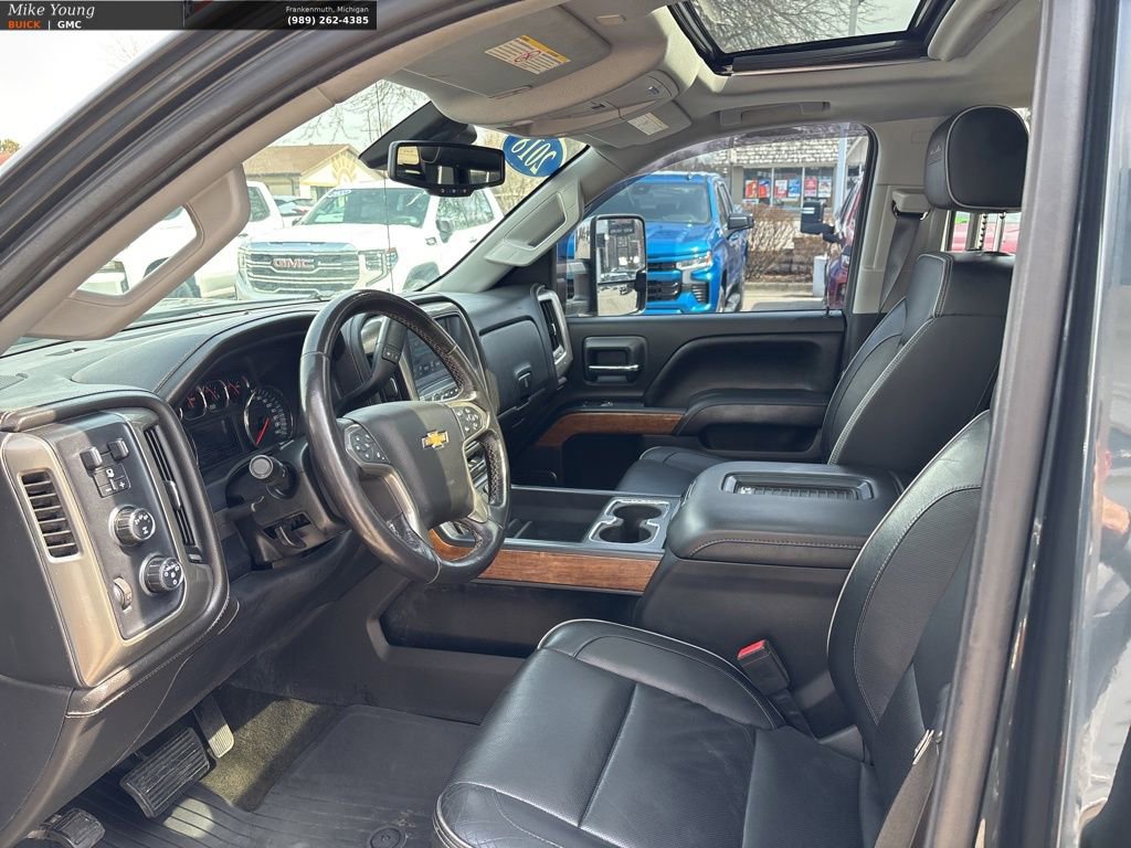 Used 2018 Chevrolet Silverado 2500 High Country image 14